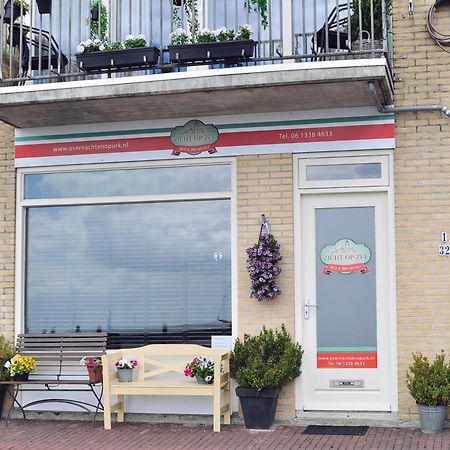 Bed and Breakfast Zicht Op Zee Urk Esterno foto